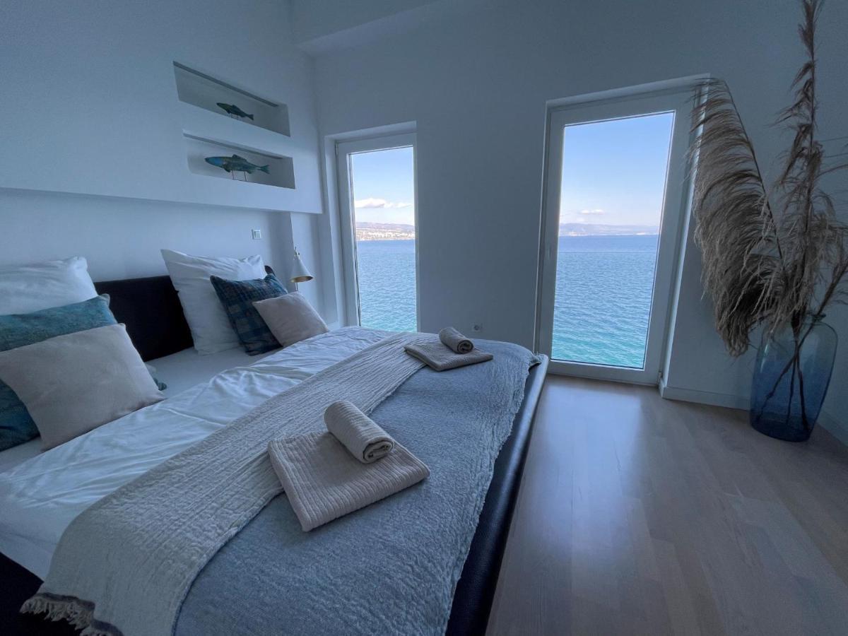Apartment First Row To The Sea Opatija